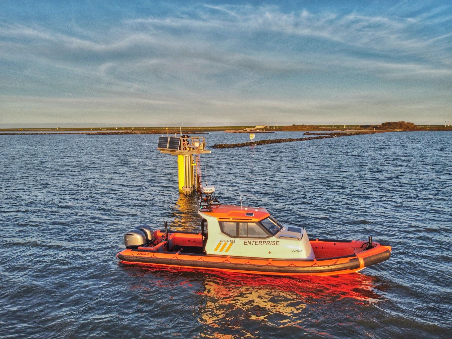 Rib Rentals workboat on an offshore or survey project (5/6)